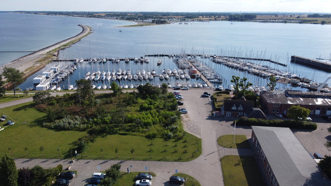 Ferienwohnung in Großenbrode - Am Kai 17 - Außen - Blick auf den Yachthafen
