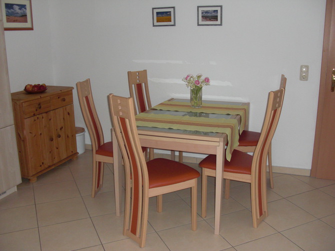 Ferienwohnung in Sellin - Sonnengl&uuml;ck in der Residenz Seeblick - E&szlig;platz