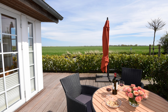Ferienwohnung in Fehmarn OT Albertsdorf - Weber II - S&uuml;d Ost Terrasse