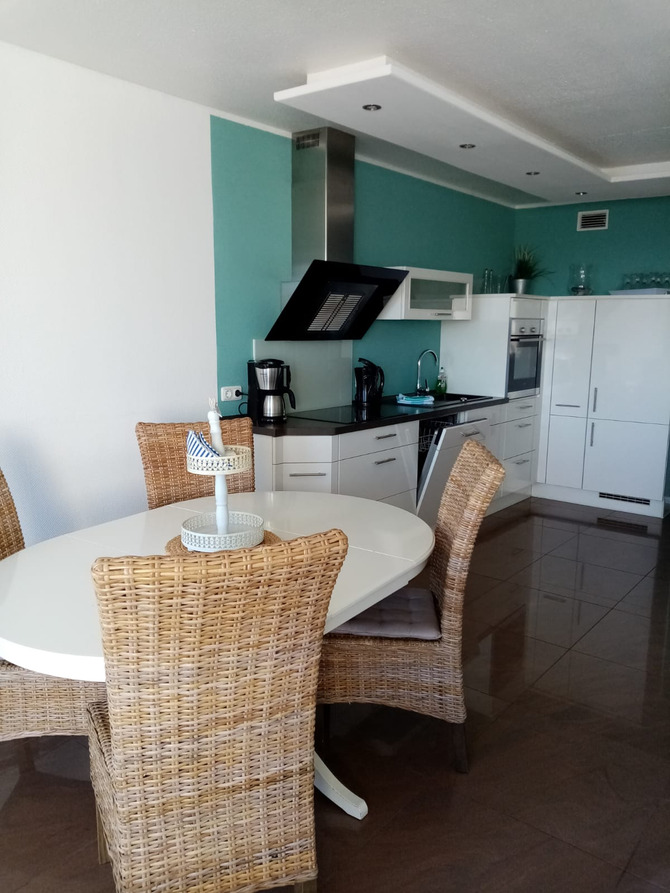 Ferienwohnung in Sierksdorf - Meerblick-Ferienwohnung - Haus A / App. 252 - Offene, voll ausgestattete Küche