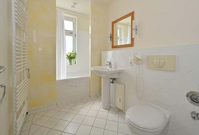 Ferienwohnung in Sellin - Ferienwohnung 9 in Sellin auf R&uuml;gen Villa Celia 6 Pers. WLAN, Sauna 200 m vom Strand entfernt - Bild 9