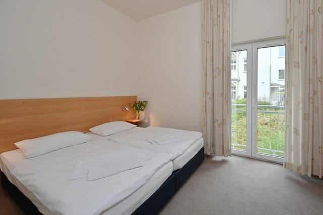 Ferienwohnung in Sellin - Ferienwohnung 3 in Sellin auf R&uuml;gen Villa Celia WLAN und Sauna 200 m vom Strand entfernt - Bild 6